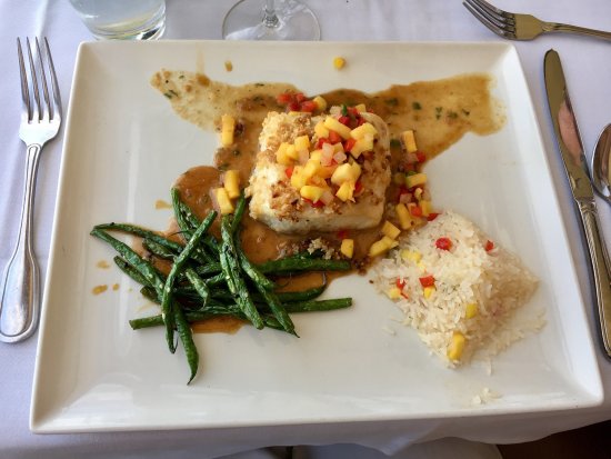 Chart House Mac Nut Mahi