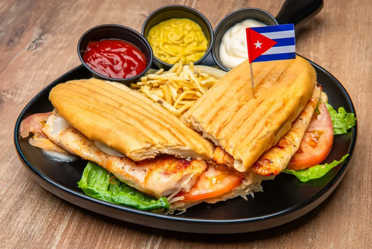 Sanduche De Pollo