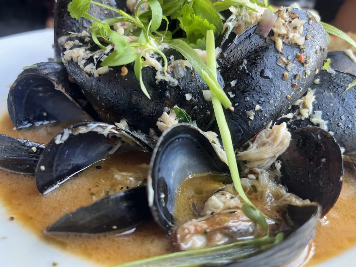 Hong Kong Style Mussels