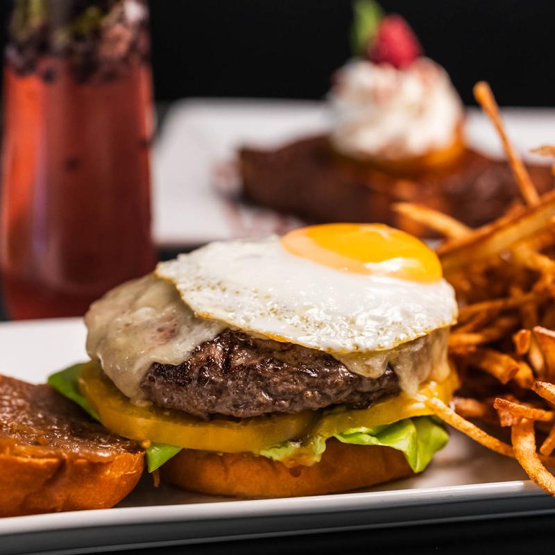 Nana's Classic Brunch Burger
