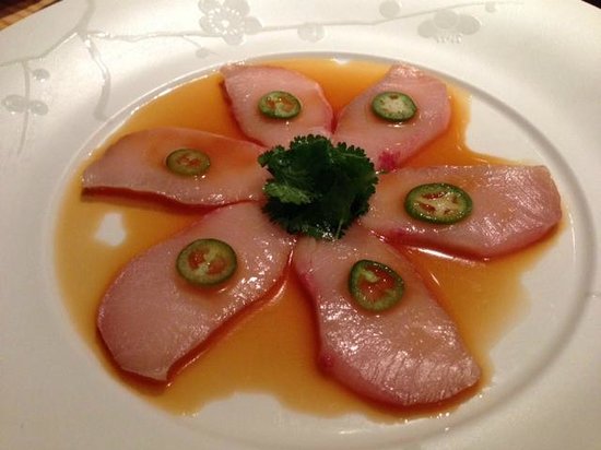 Yellowtail Jalapeno (6 pcs)