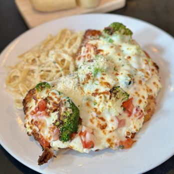 Fettuccine Alfredo