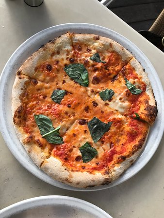 Margherita pizza
