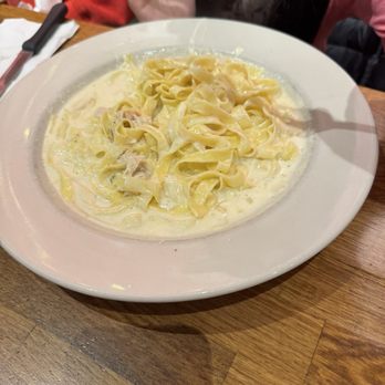 Fettuccine Alfredo Pasta