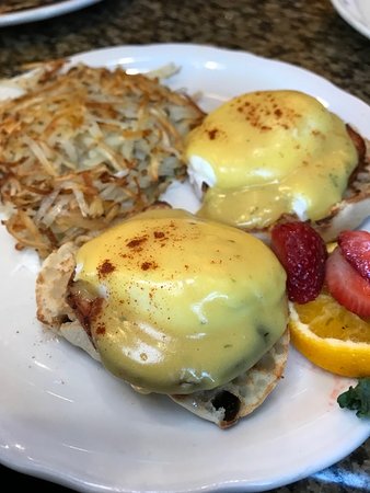 Classic Eggs Benedict