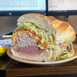 Honey Roasted Turkey and Cheddar Sandwich
