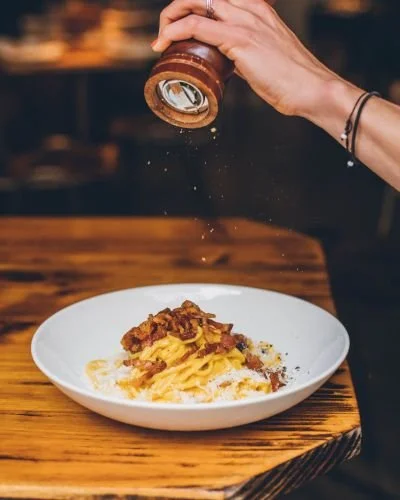 Narciso signature dishes Tagliatelle al Ragù BologneseCacio e PepeCarbonaraTiramisù