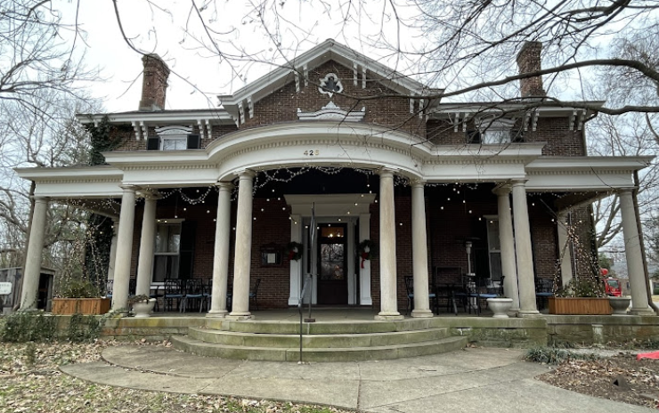 Holly Hill Inn