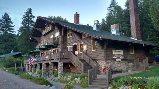 Belton Chalet Dining Room