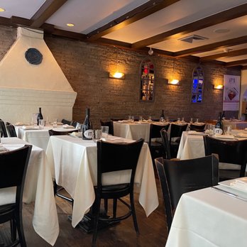 Arya Trattoria