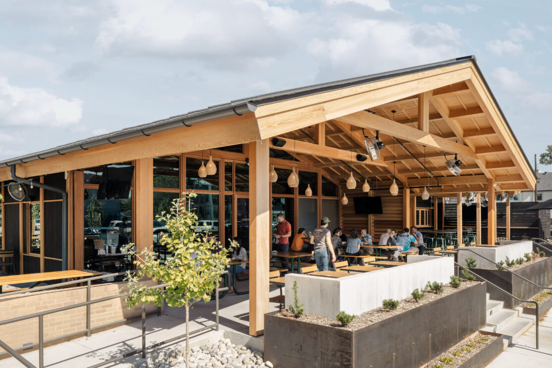 Loro Asian Smokehouse and Bar
