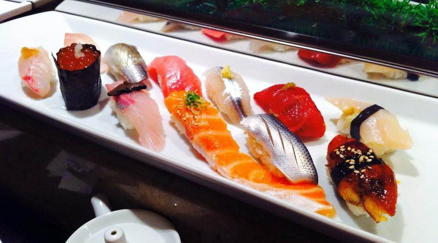 Sushi Ota signature dishes Omakase, Uni (Sea Urchin), Toro (Tuna Belly), Live Sweet Shrimp