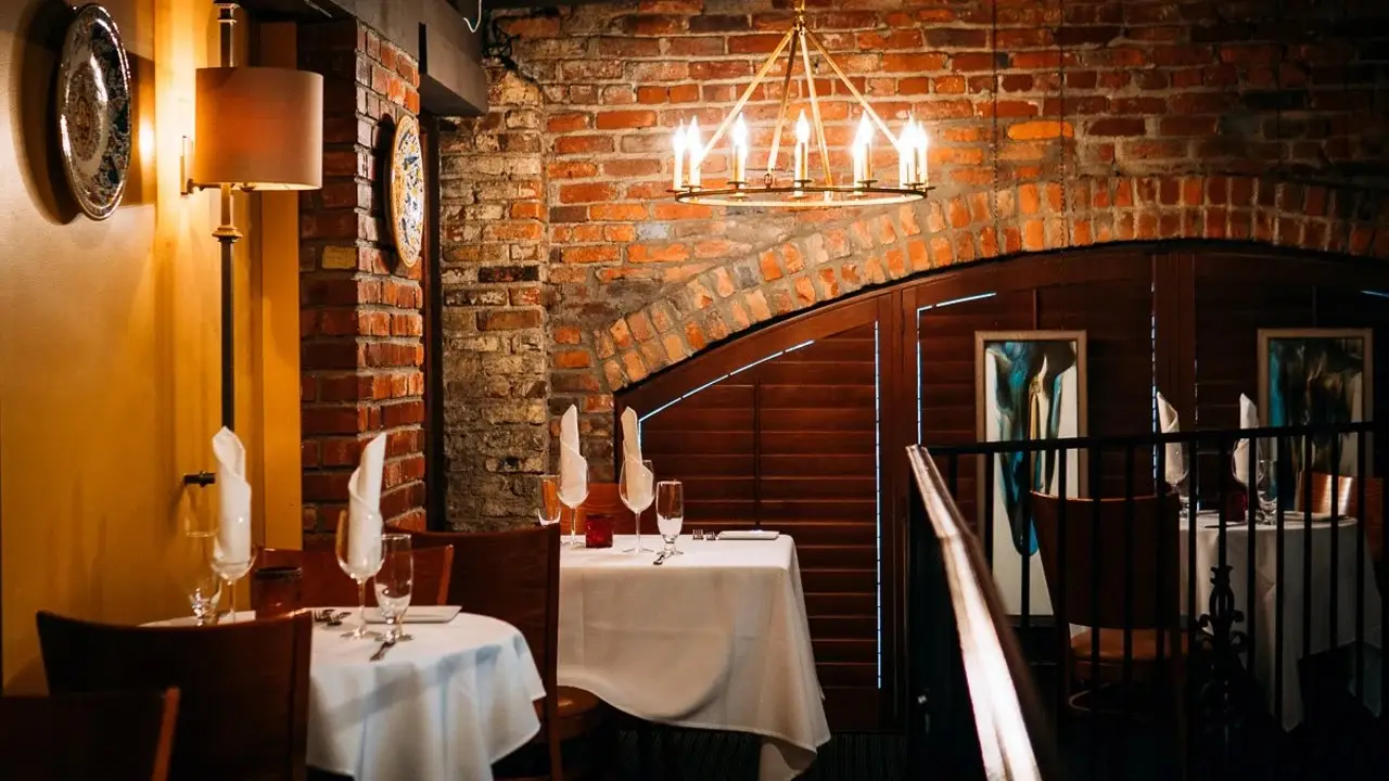Nicola's Ristorante
