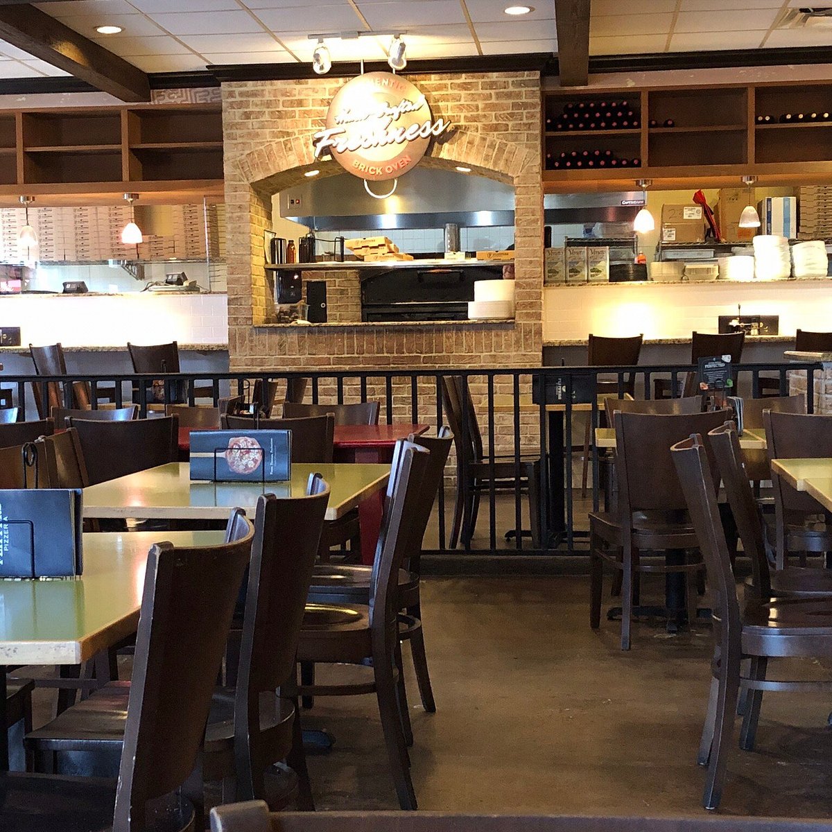 Flippers Pizzeria