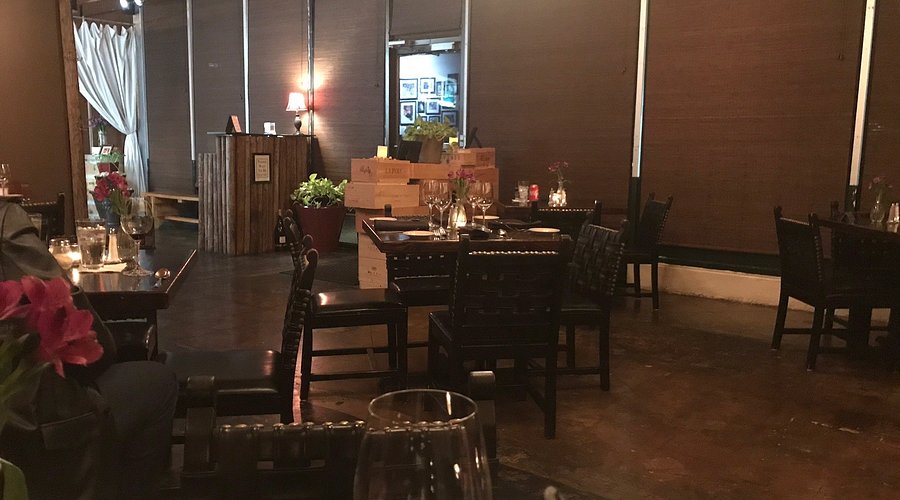 Aventino's Italian Restaurant