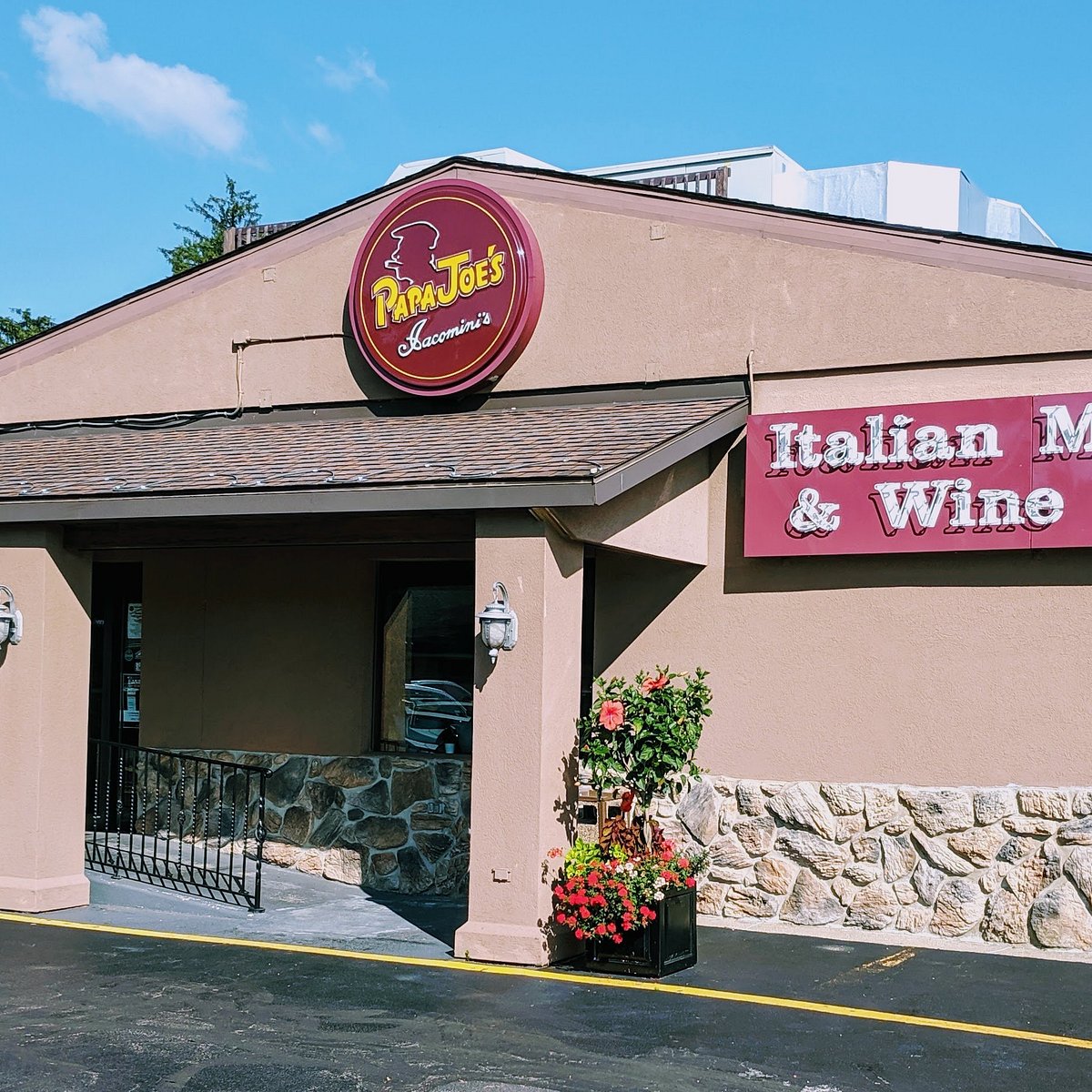 Papa Joe’s Iacomini’s