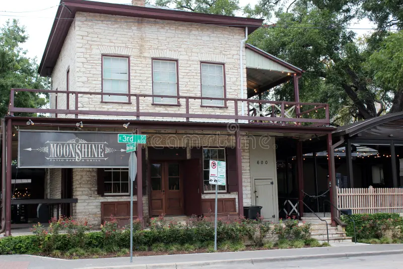 Moonshine Patio Bar & Grill