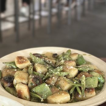 Barbuto signature dishes JW ChickenGnocchiKale Salad