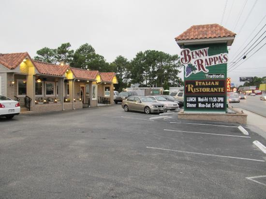 Benny’s Trattoria