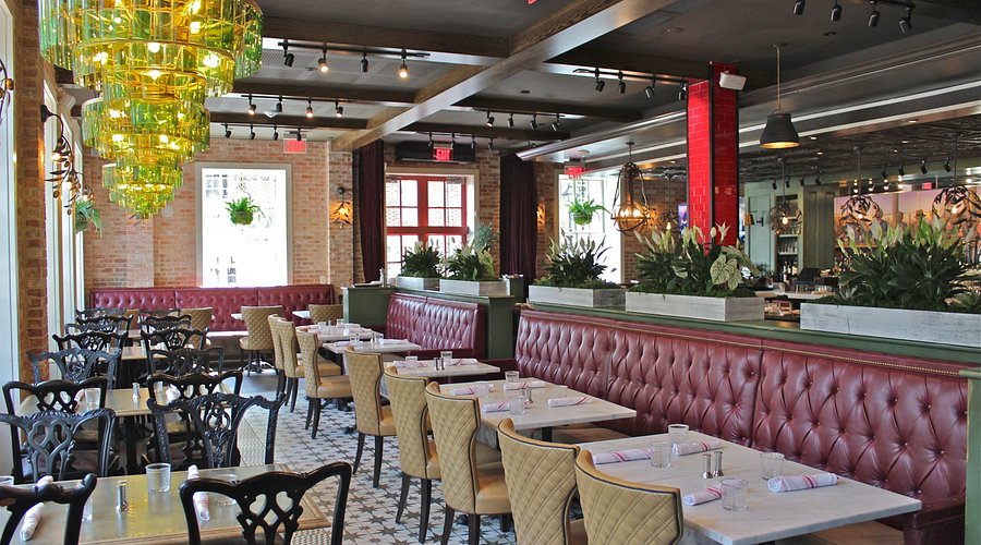 Mia's Italian Kitchen