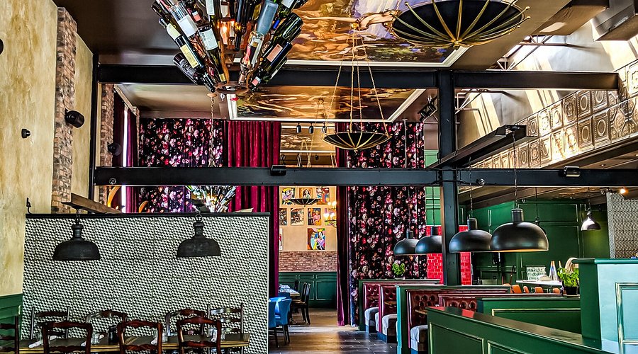 Mia's Italian Kitchen