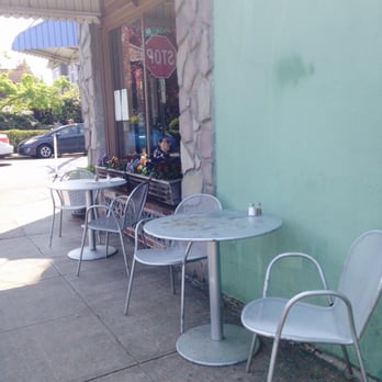 Alameda Cafe and Pizzeria