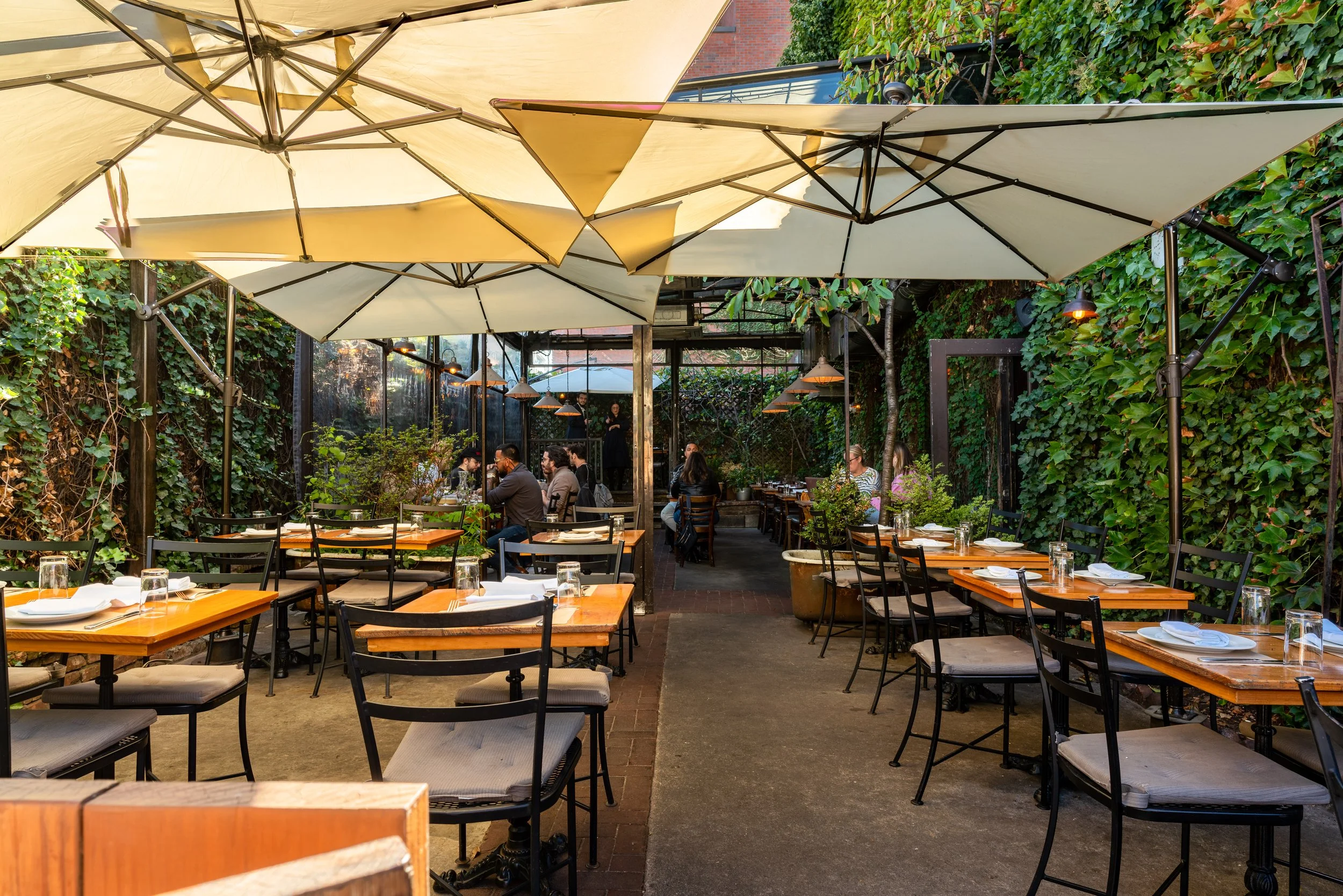 Aurora Restaurant