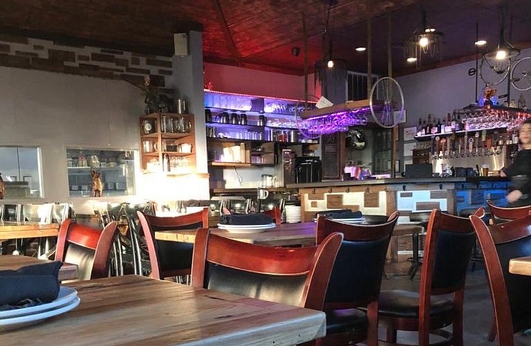 G'Raj Mahal Cafe & Lounge