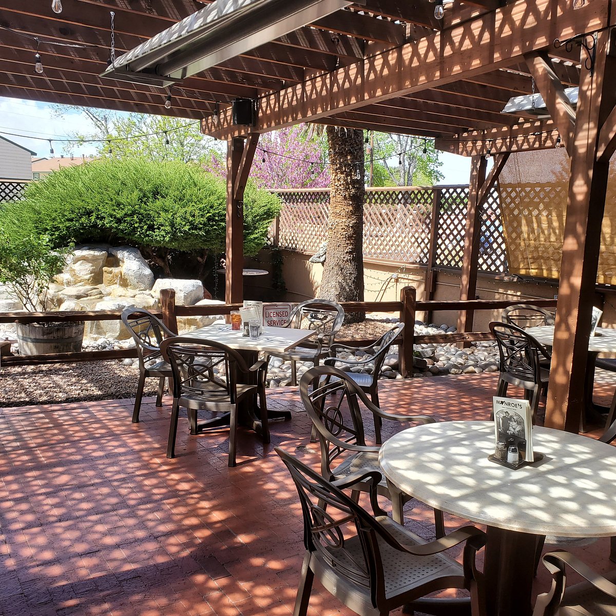 Monroe's Restaurant