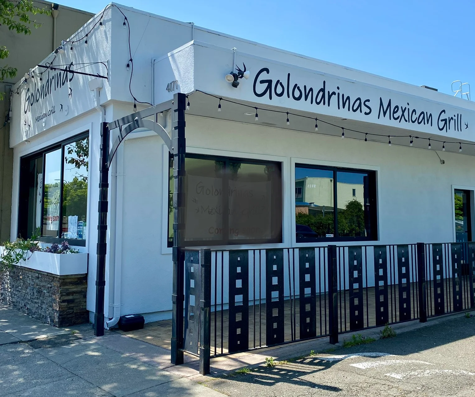 Golondrinas Mexican Grill
