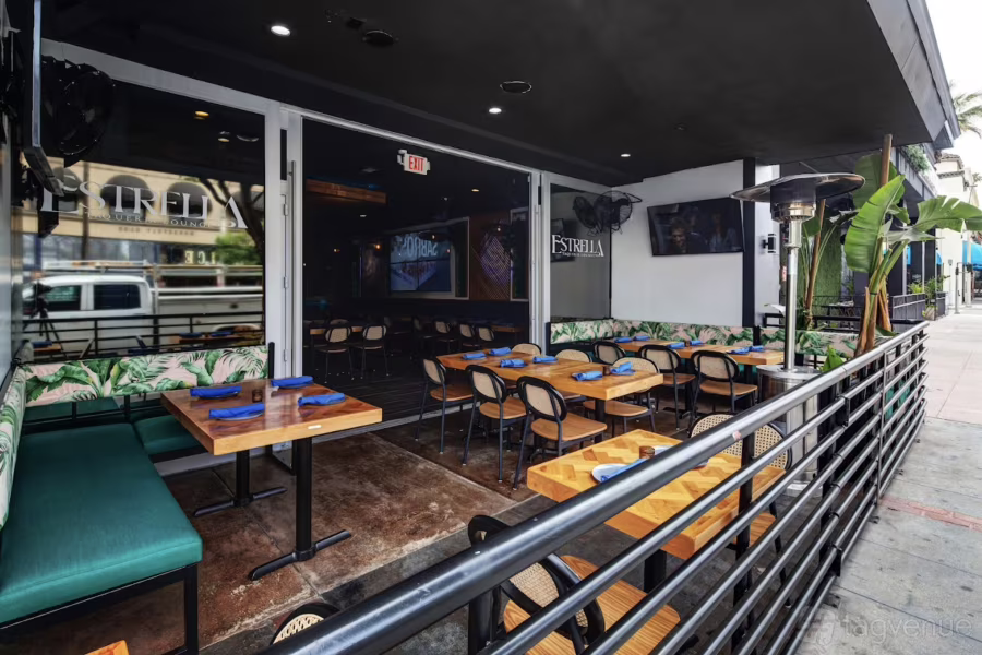 Estrella Taqueria Lounge