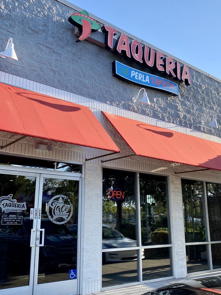 Taqueria La Perla Tapatia