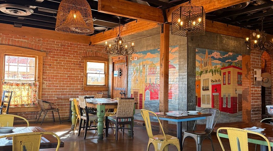 Los Sombreros Mexican Patio