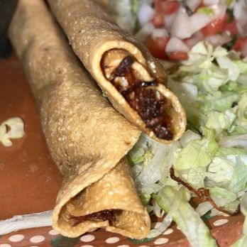 Azteca Mexican Grill signature dishes FajitaMenudoEnchiladas