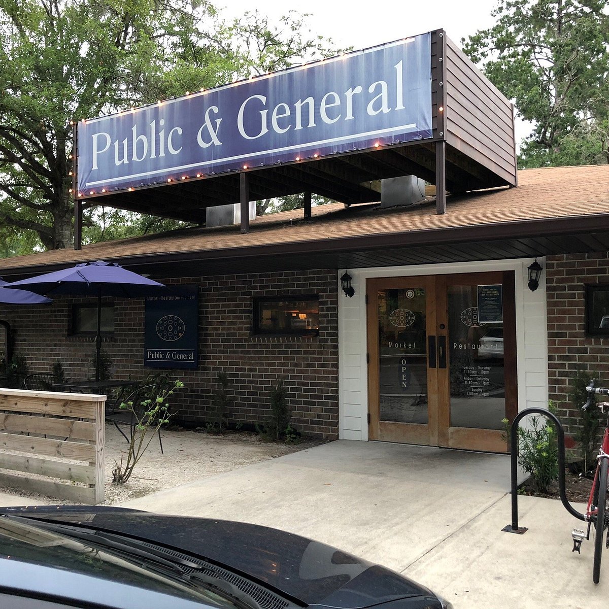 Public and General Restaurant