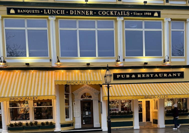 Brick Alley Pub and Restaurant