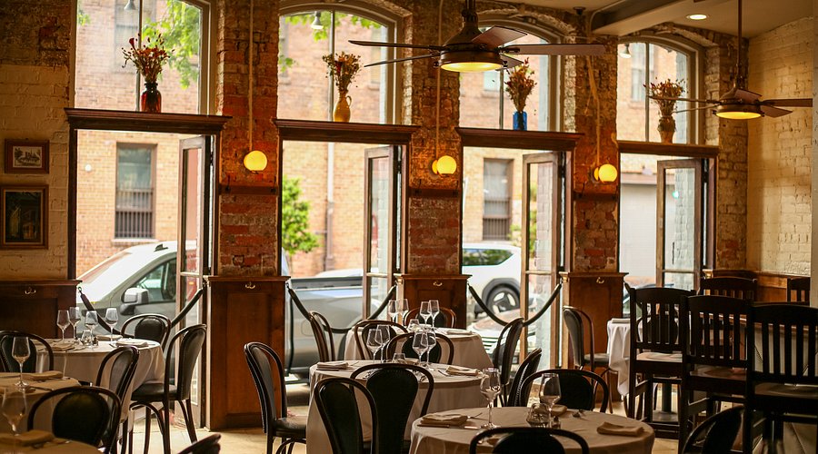 Le Moyne Bistro