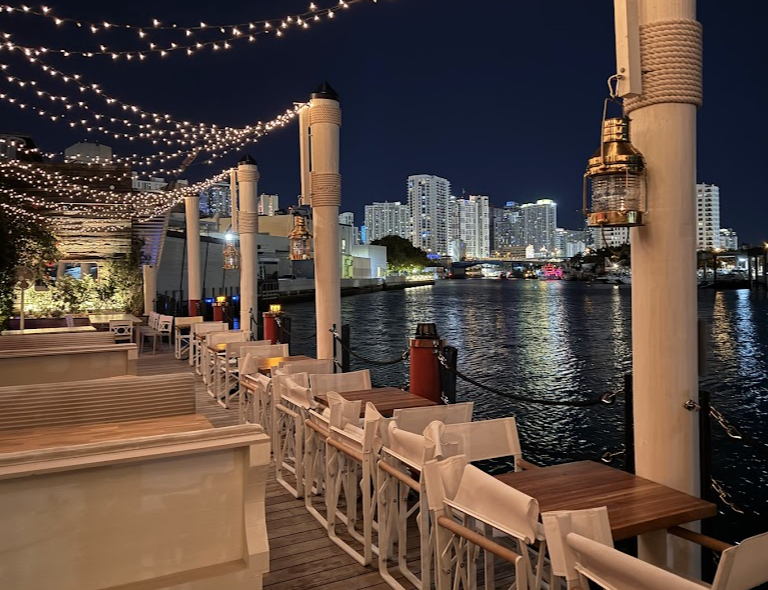 Monty’s Raw Bar