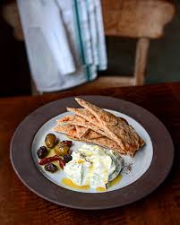 Kefi signature dishes Shakshuka
Tzatziki
Chicken Souvlaki