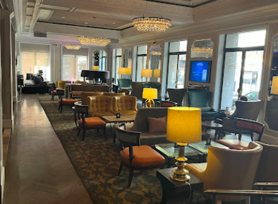 The Carousel Bar & Lounge