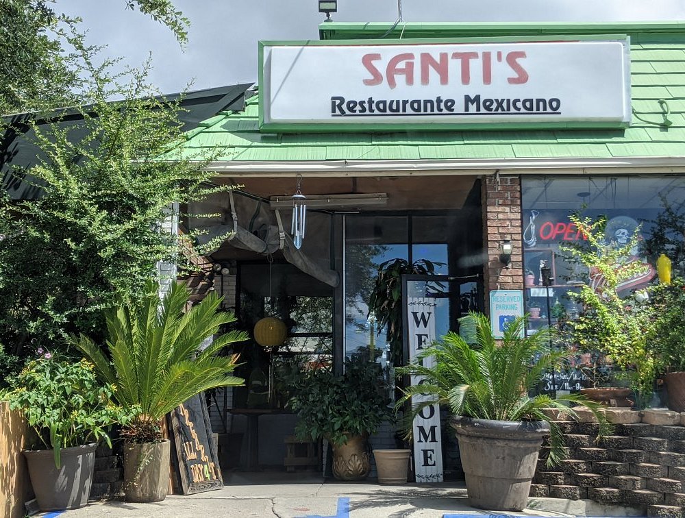 Santi's Restaurante Mexicano