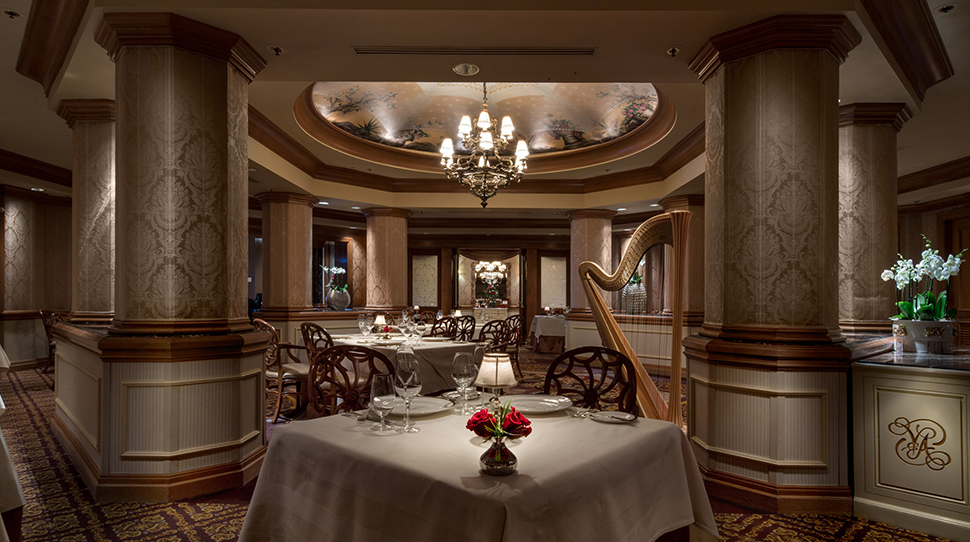 Victoria & Albert's
