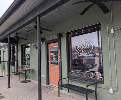 Lili's Bistro