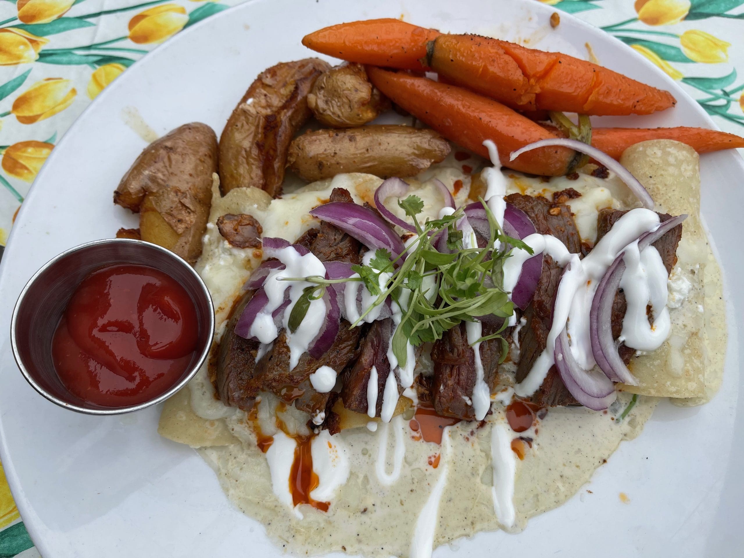 Barrio Cafe signature dishes Pollo Poblano
Pato en Tamarindo
De mi Tita