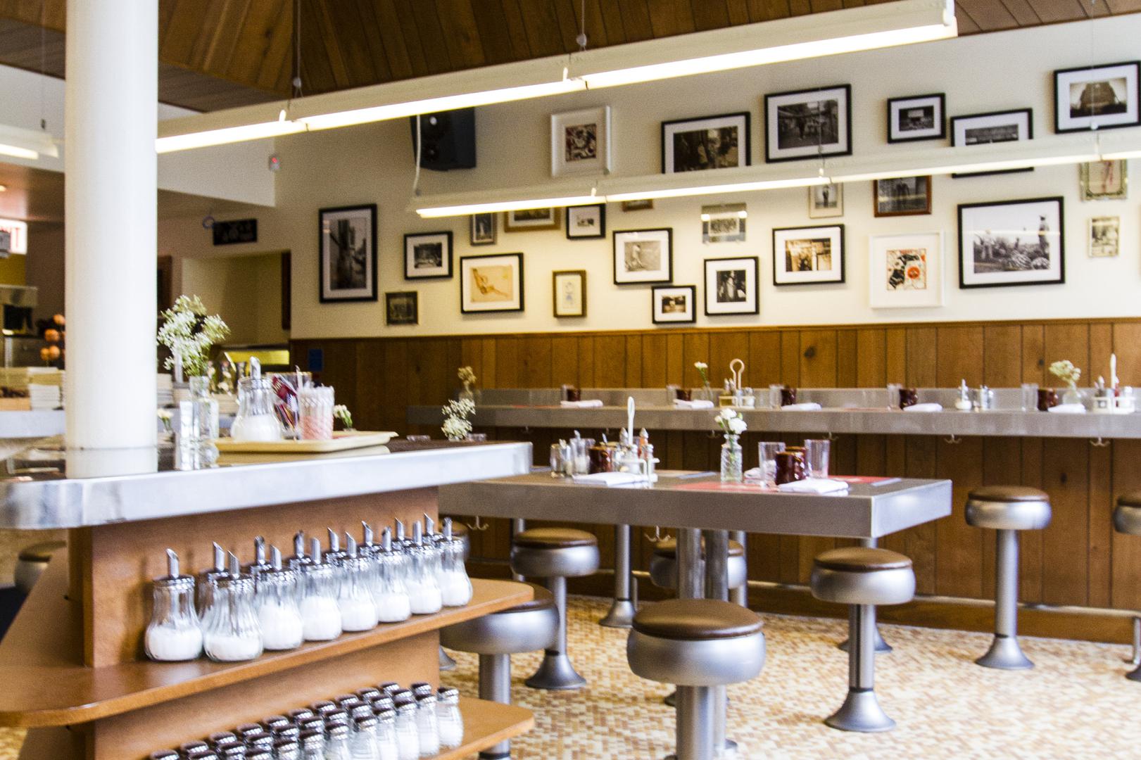 Dove's Luncheonette
