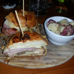 Bridge Tap House & Wine Bar signature dishes Duck Tacos
Soft Pretzels
Cuban Sandwich