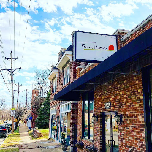 Farmhaus Restaurant