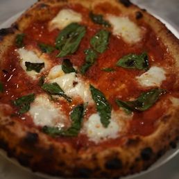 Bar Dough signature dishes Bucatini All'Amatriciana
Cacio e Pepe
Margherita