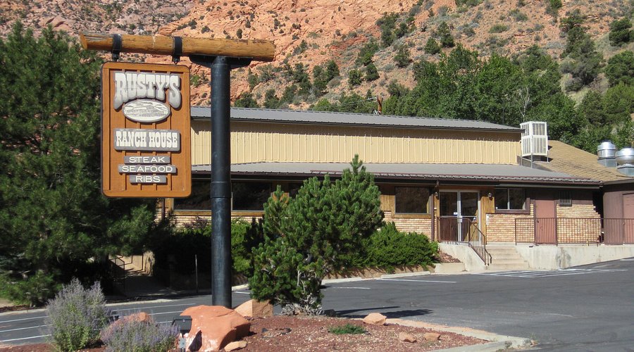 Rusty's Ranch House