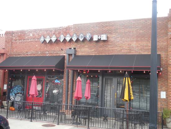 Ate Track Bar & Grill